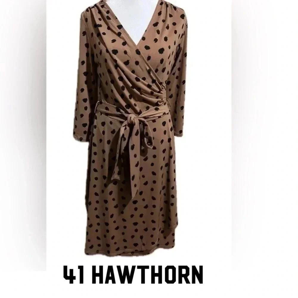 NWOT 41 Hawthorn acorn color black dot wrap dress medium